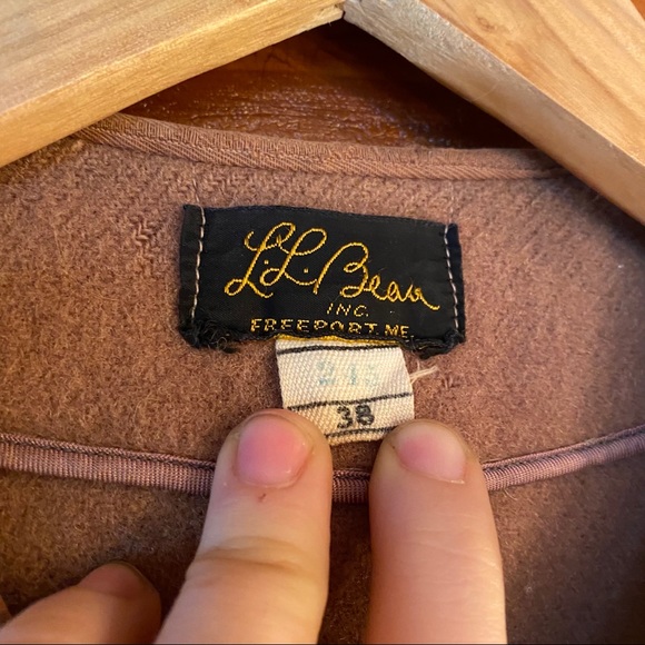 SOLD ✨  VINTAGE LL Bean Men’s Wool Hunting Jacket - Picture 4 of 5